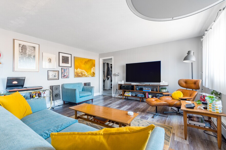 More Photos Of 12050 Lake Ave, Lakewood Apartments For Sale