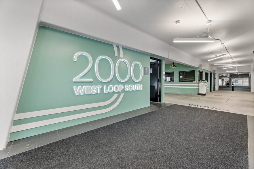 More Photos Of 2000 West Loop S, Houston Office For Lease