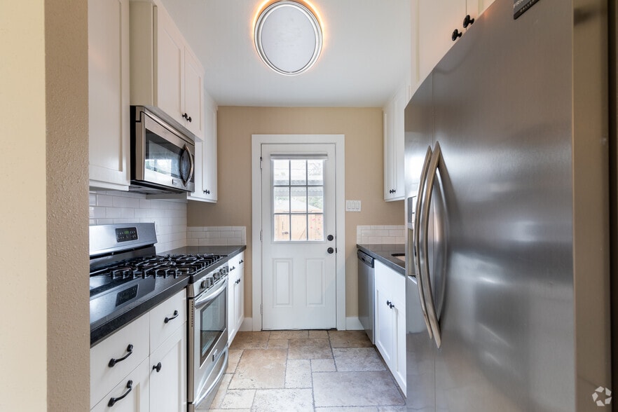 More Photos Of 8800-8888 Kempwood Dr, Houston Apartments For Sale