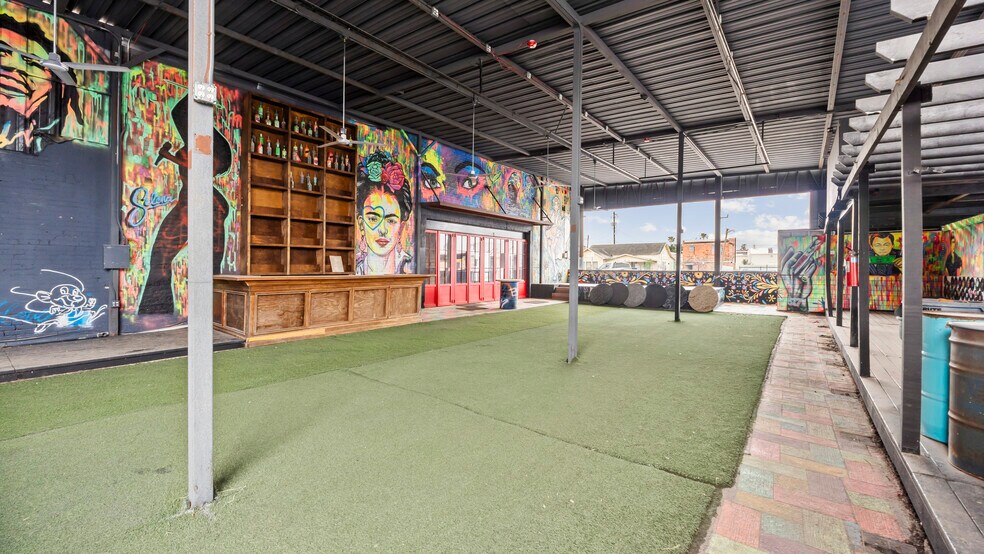 More Photos Of 407 17th st, McAllen Sports And Entertainment For Sale