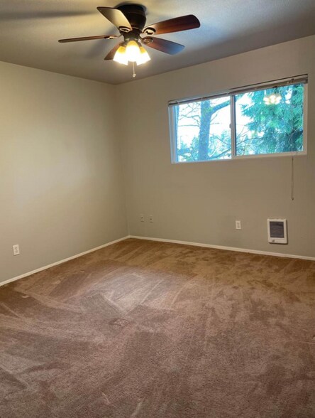 More Photos Of 7820 SW 17th Dr, Portland Apartments For Sale