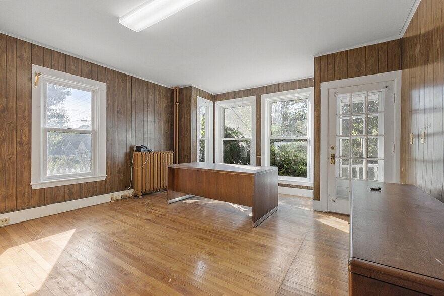 More Photos Of 68 Brattleboro Road, Hinsdale Loft Creative Space For Sale