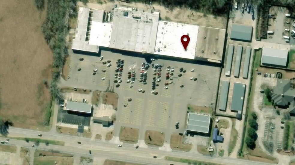 More Photos Of 2100-2300 Hwy 64, Zachary General Retail For Lease