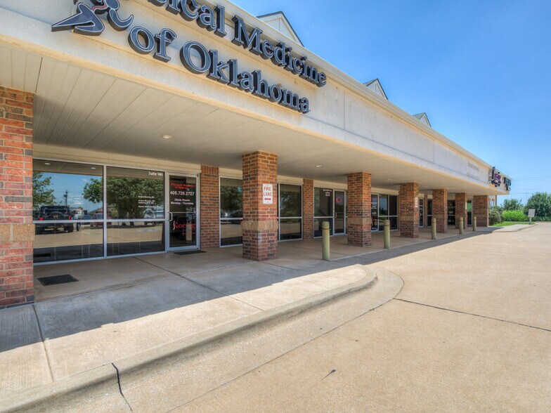 More Photos Of 800 W 18th St, Edmond Medical For Lease