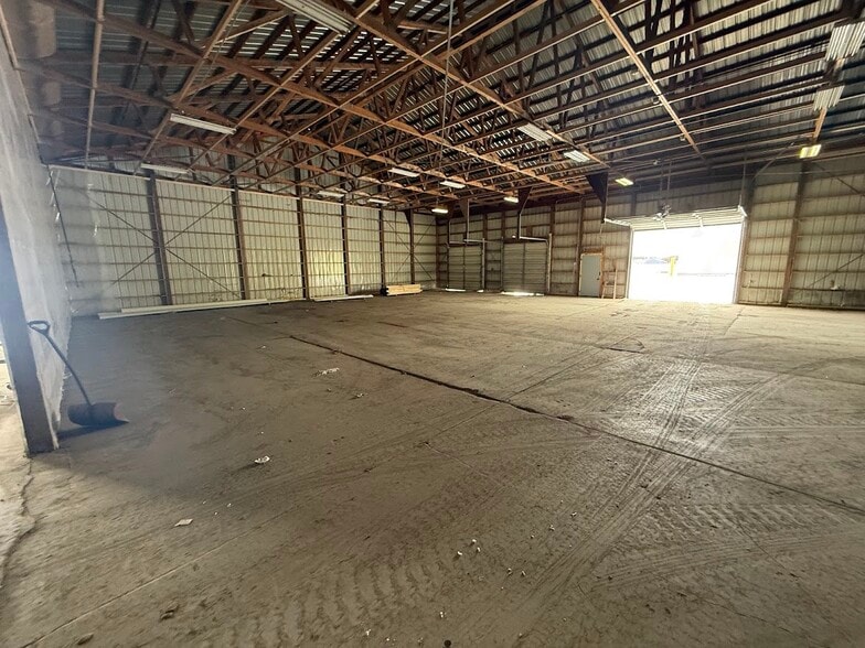 More Photos Of 1793 550th St, Wood Lake Manufacturing For Lease