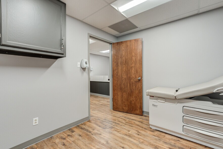 More Photos Of 3508 22nd Pl, Lubbock Medical For Sale