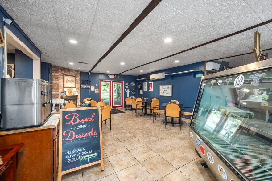 More Photos Of 18541 Mueschke Rd, Cypress Restaurant For Sale