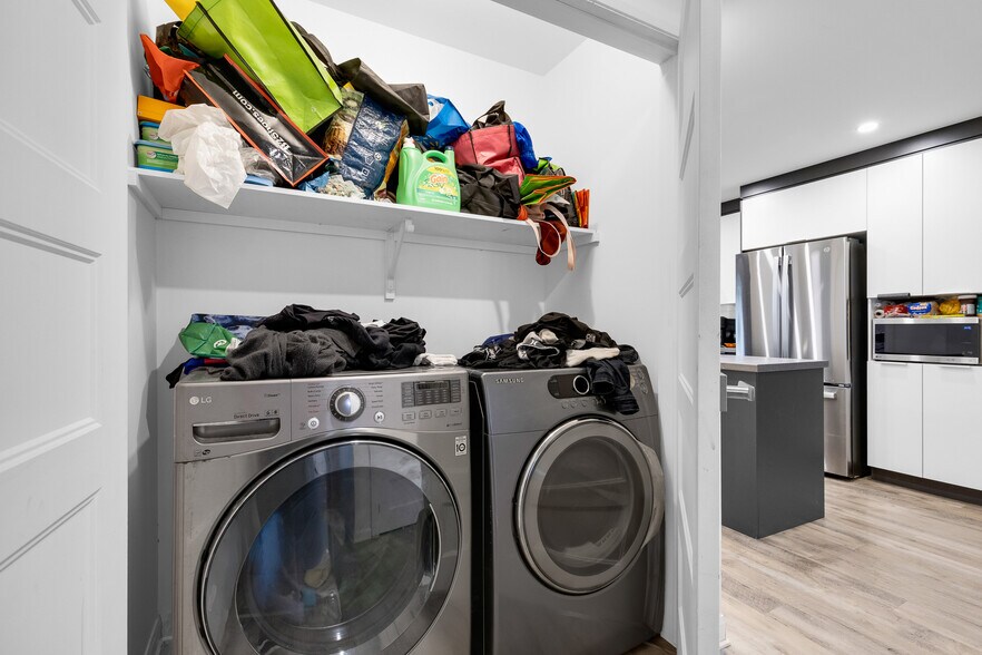 More Photos Of 1611-1615 Rue Godin, Longueuil Apartments For Sale
