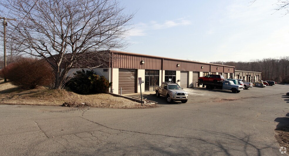 Primary Photo Of 9107 Industry Dr, Manassas Park Warehouse For Lease