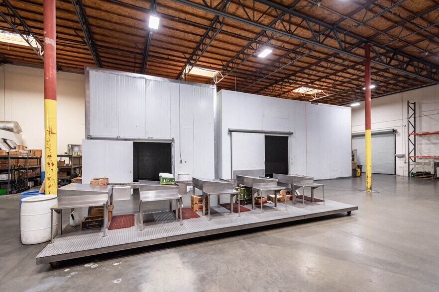 More Photos Of 1266 Dupont Ct, Manteca Warehouse For Sale