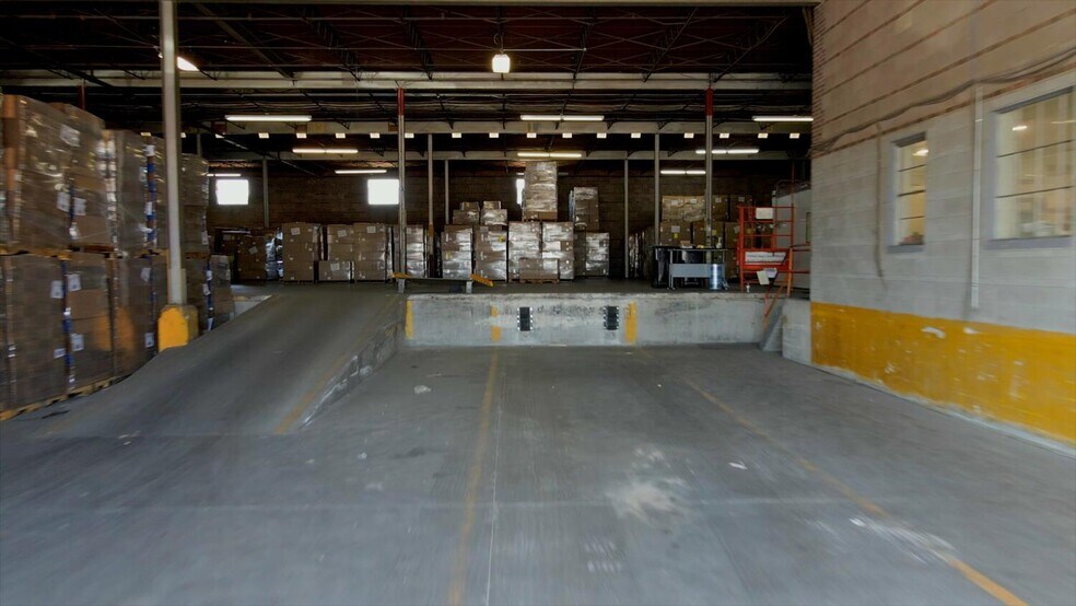 More Photos Of 811 E Waterman St, Wichita Warehouse For Lease