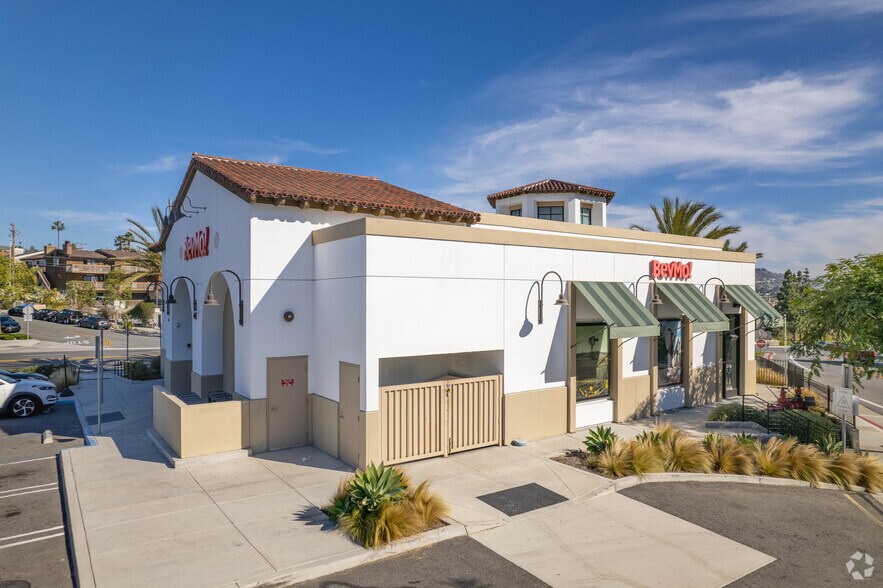 More Photos Of 24821-24871 Del Prado, Dana Point Storefront For Lease