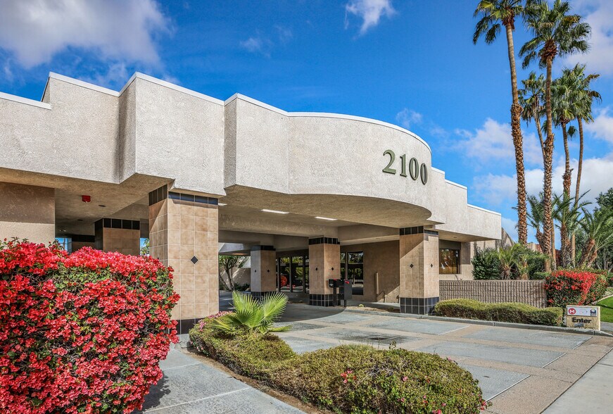 More Photos Of 2100 E Tahquitz Canyon Way, Palm Springs Medical For Lease
