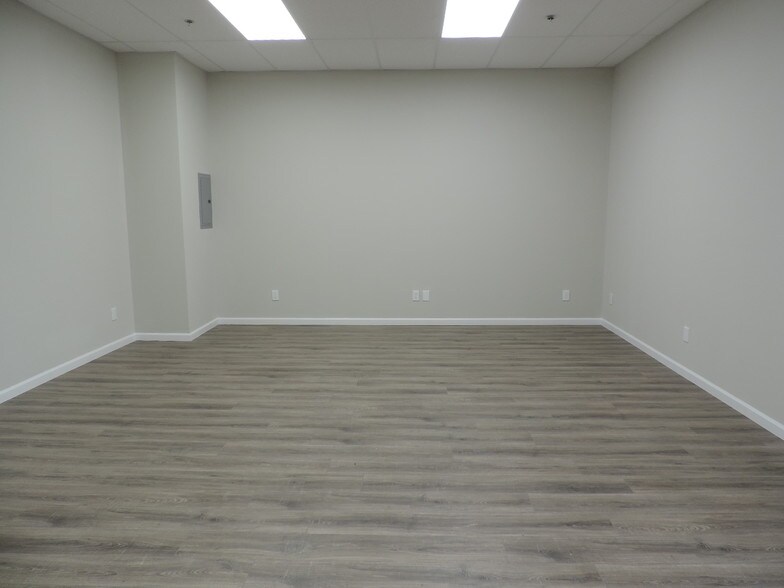 More Photos Of 475 Blowing Rock Rd, Boone Office Residential For Lease