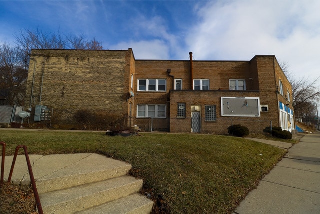 More Photos Of 2214 W Hopkins St, Milwaukee Apartments For Sale