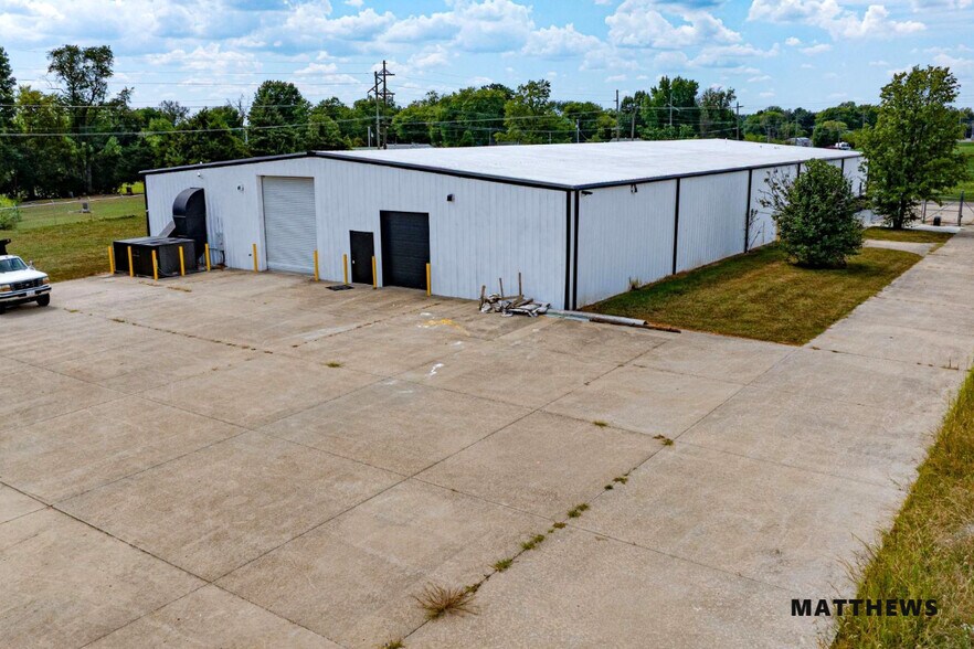 Primary Photo Of 1775 S Brookside St, Centralia Warehouse For Sale