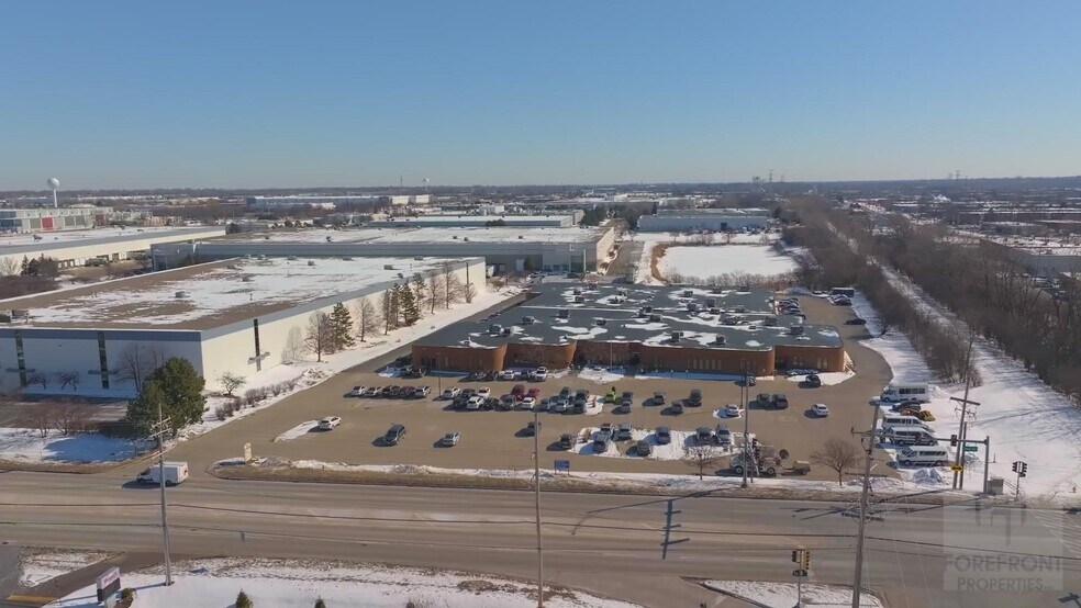 More Photos Of 191 S Gary Ave, Carol Stream Light Distribution For Lease