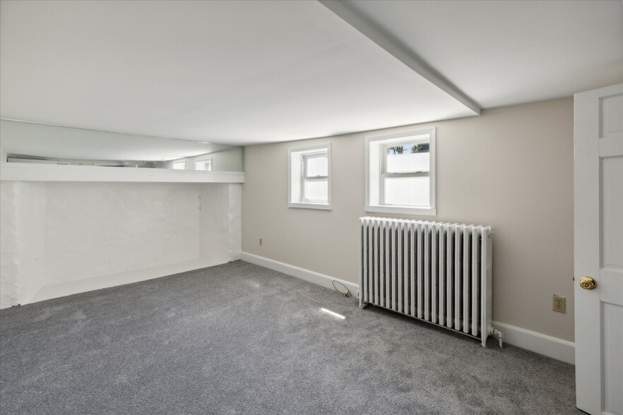More Photos Of 20 S Village Ave, Exton Apartments For Sale