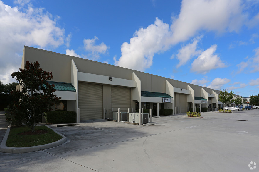 Primary Photo Of 7766 SW Ellipse Way, Stuart Light Distribution For Lease