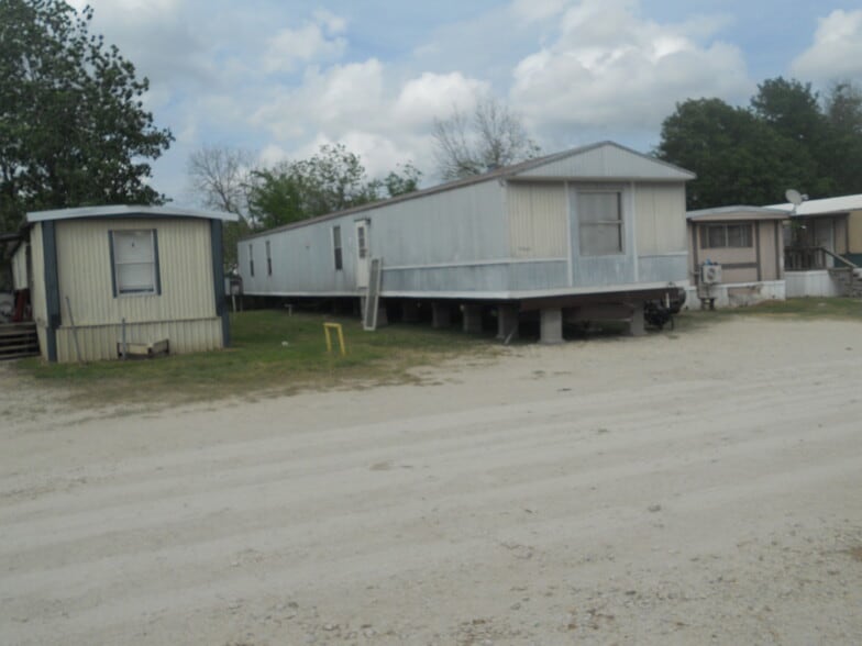 More Photos Of 113 N Clegg St, Trinity Manufactured Housing Mobile Home Park For Sale