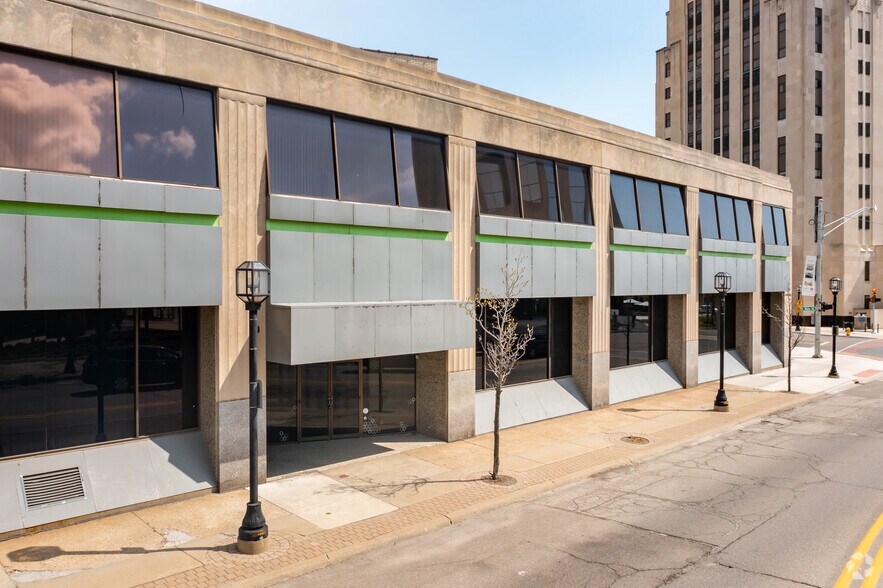 Primary Photo Of 1 N Main St, Mount Clemens Storefront Retail Office For Sale