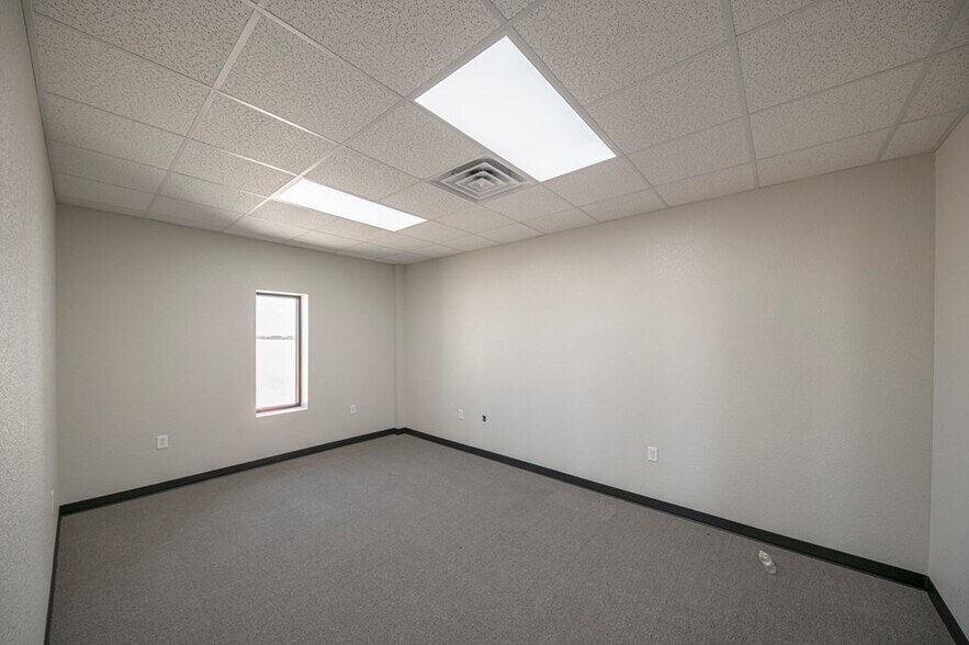 More Photos Of 16651 W Basin St, Odessa Industrial For Sale