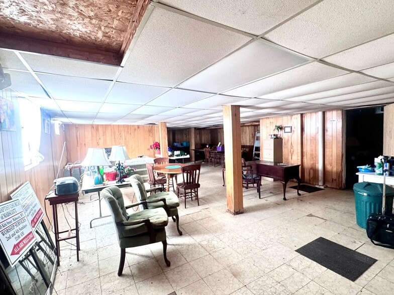 More Photos Of 105 Smith St, Beckley Religious Facility For Sale