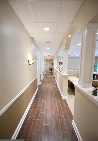 More Photos Of 1324 Belmont Ave, Salisbury Medical For Sale