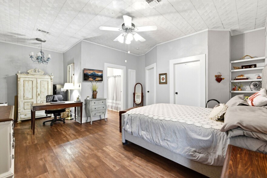 More Photos Of 9282 State Highway 75 S, New Waverly Freestanding For Sale