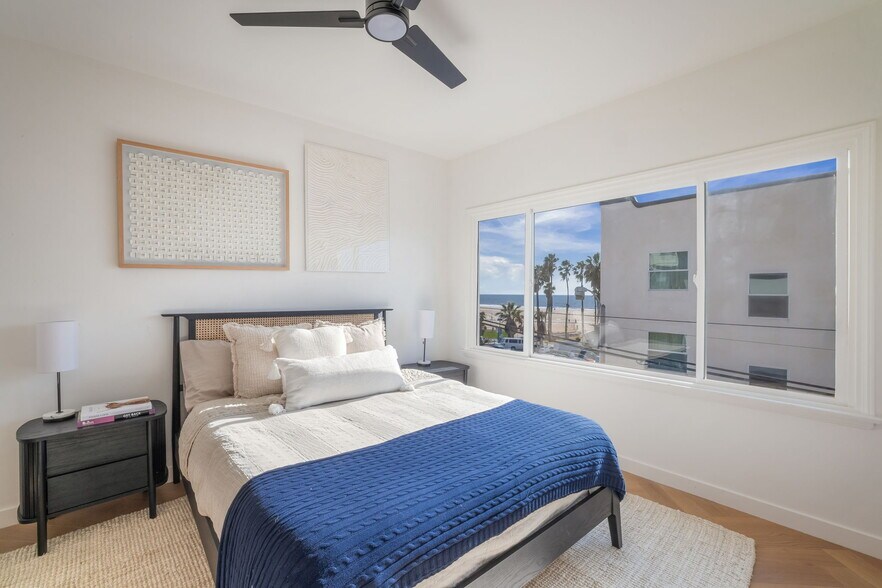 More Photos Of 1661 Appian Way, Santa Monica Apartments For Sale