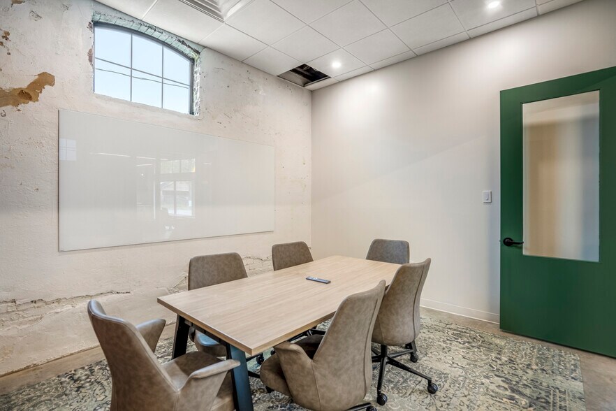 More Photos Of 1109-1115 Dumble st, Houston Office For Sale