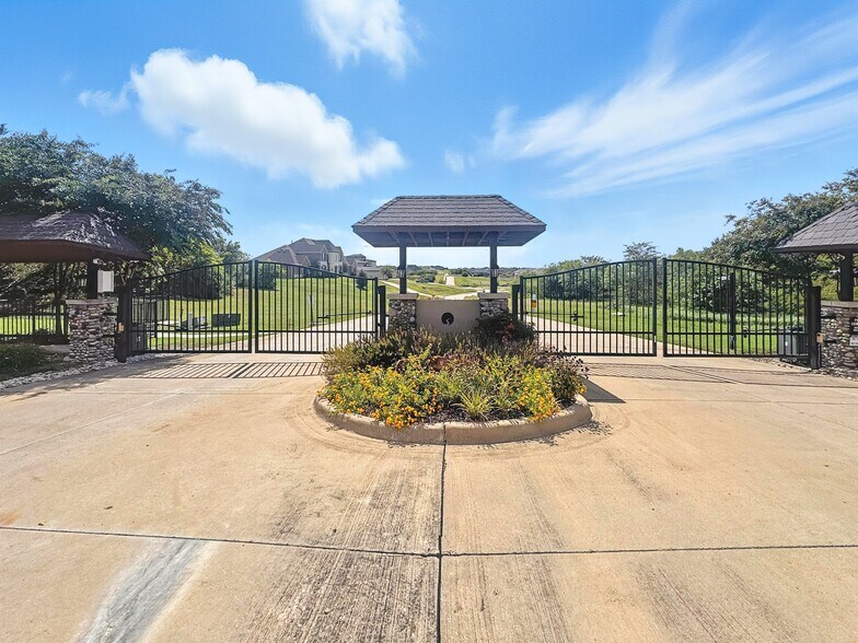 More Photos Of 1104 Prosperity Ct, Cedar Hill Land For Sale