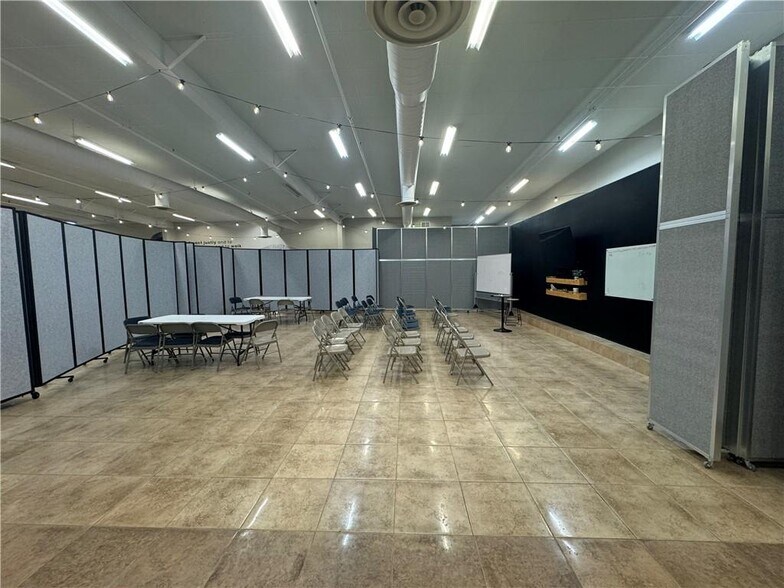 More Photos Of 1705 S Walton Blvd, Bentonville Office For Sale