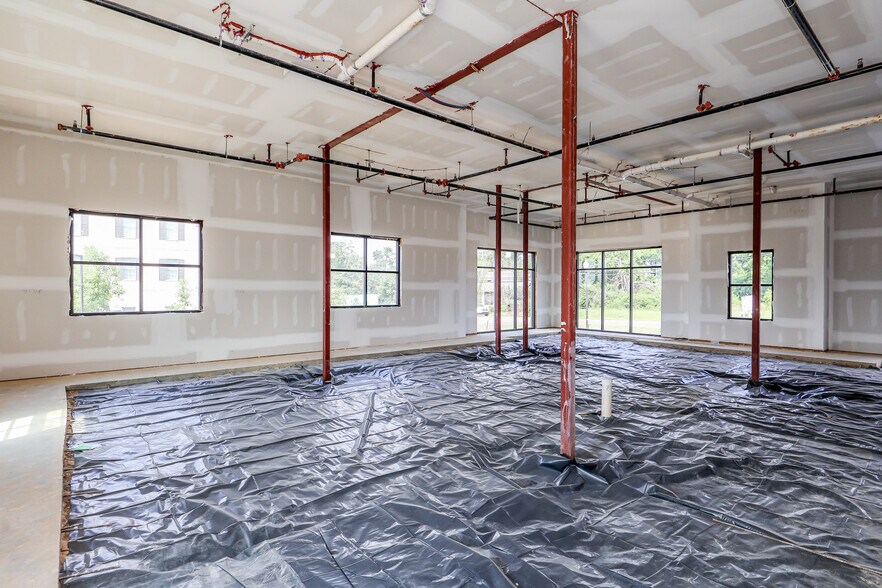 More Photos Of 1004 N Lamar Blvd, Oxford Apartments For Sale