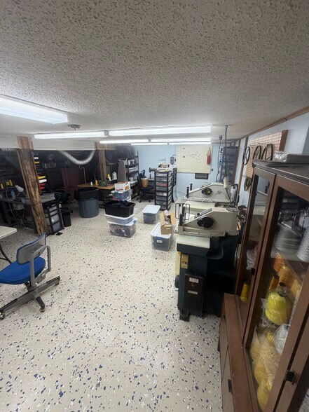 More Photos Of 82 Libby Hill Rd, Oakland General Retail For Sale