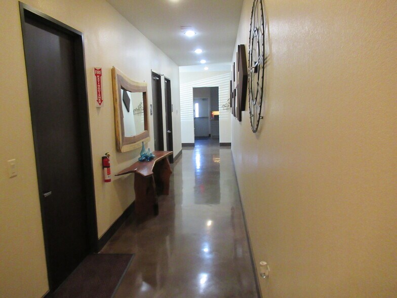 More Photos Of 21061 Gene Campbell Blvd, New Caney Warehouse For Lease