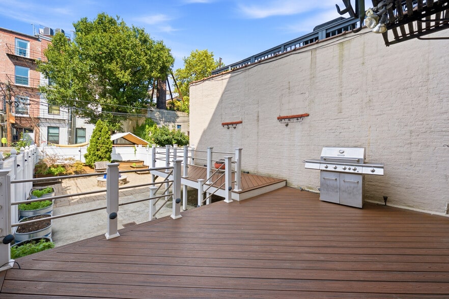 More Photos Of 117 President St, Brooklyn Apartments For Sale