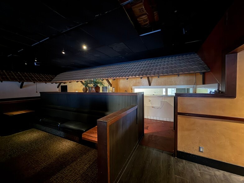 More Photos Of 470 S Rosemead Blvd, Pasadena General Retail For Sale