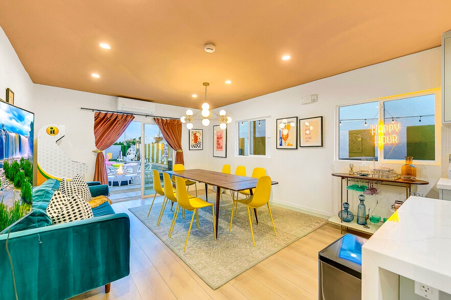 More Photos Of 1339 N Indian Canyon Dr, Palm Springs Hotel For Sale