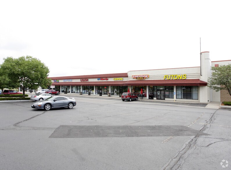 More Photos Of 650-660 S Wadsworth Blvd, Lakewood General Retail For Lease