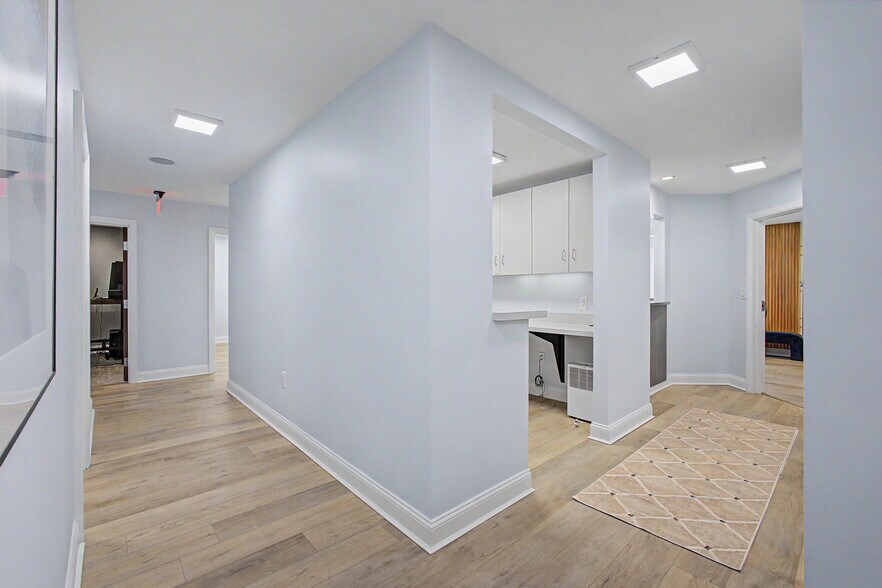 More Photos Of 170 Changebridge Rd, Montville Office For Sale