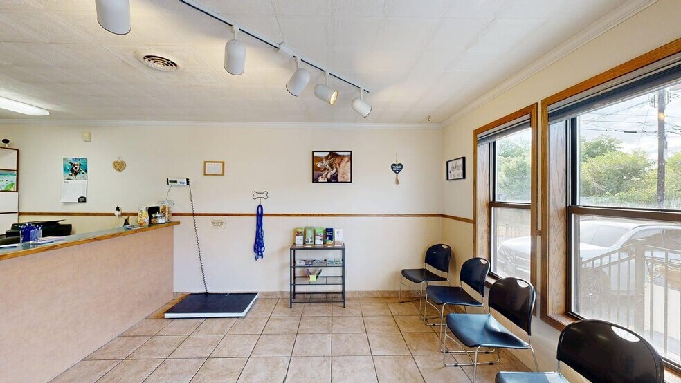 More Photos Of 1321 N 27th St, Billings Medical For Sale
