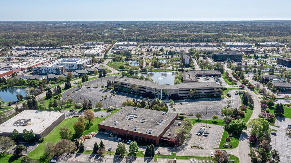 More Photos Of 544 Lakeview Pkwy, Vernon Hills Office For Lease
