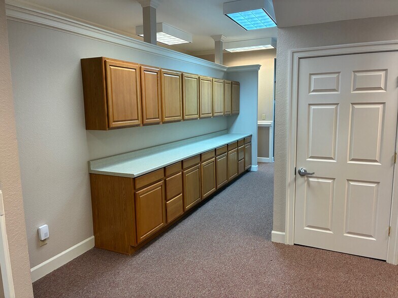 More Photos Of 1880 W City Dr, Elizabeth City Medical For Sale