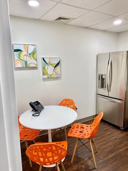 More Photos Of 606 Baltimore Ave, Towson Medical For Lease