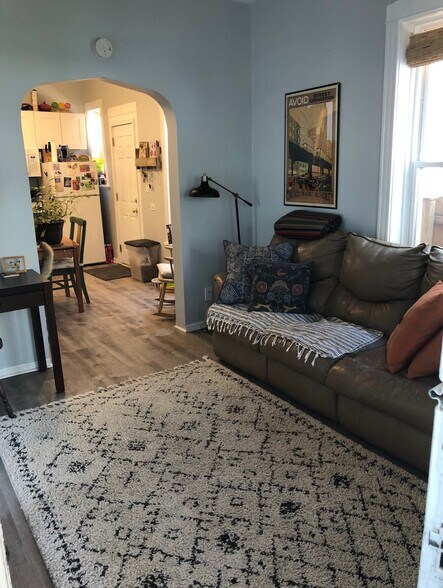 More Photos Of 1460 W Huron St, Chicago Apartments For Sale