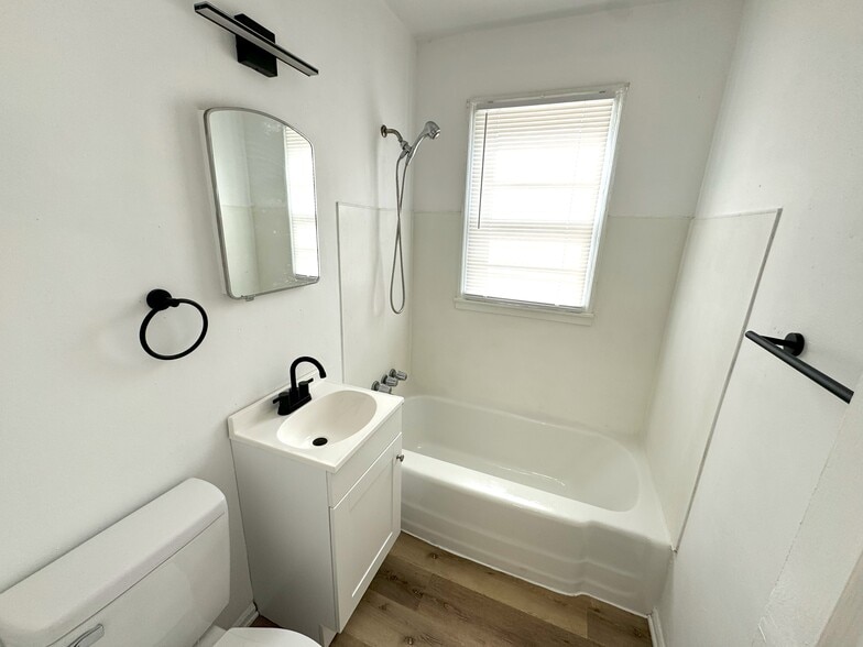 More Photos Of 237 Broad St, Sumter Apartments For Sale