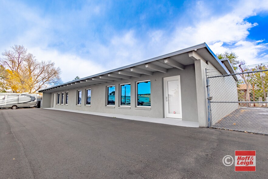 More Photos Of 625 Arrawanna St, Colorado Springs Light Distribution For Sale