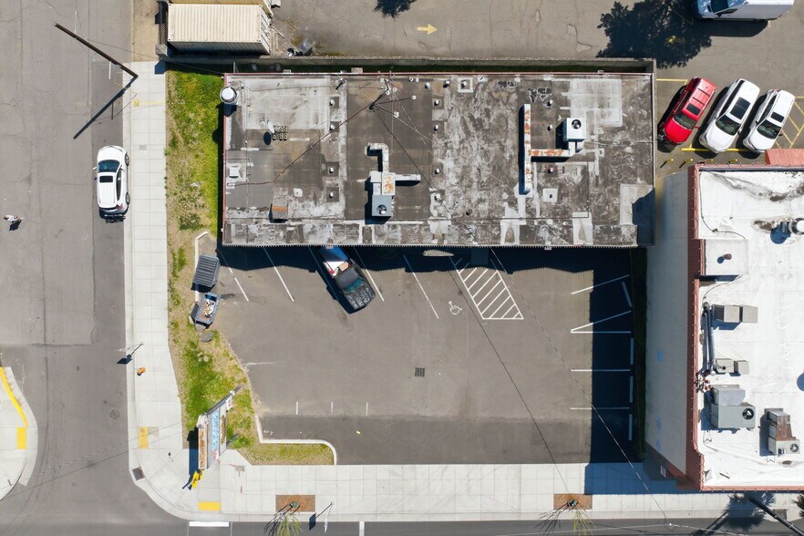 More Photos Of 2530 NE 82ND Ave, Portland Restaurant For Sale