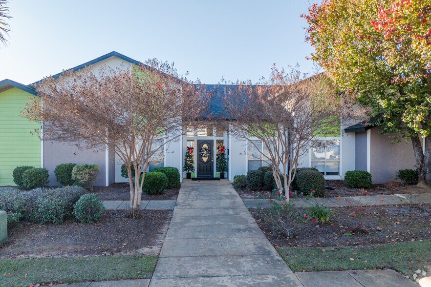 More Photos Of 509 N Westover Blvd, Albany Apartments For Sale